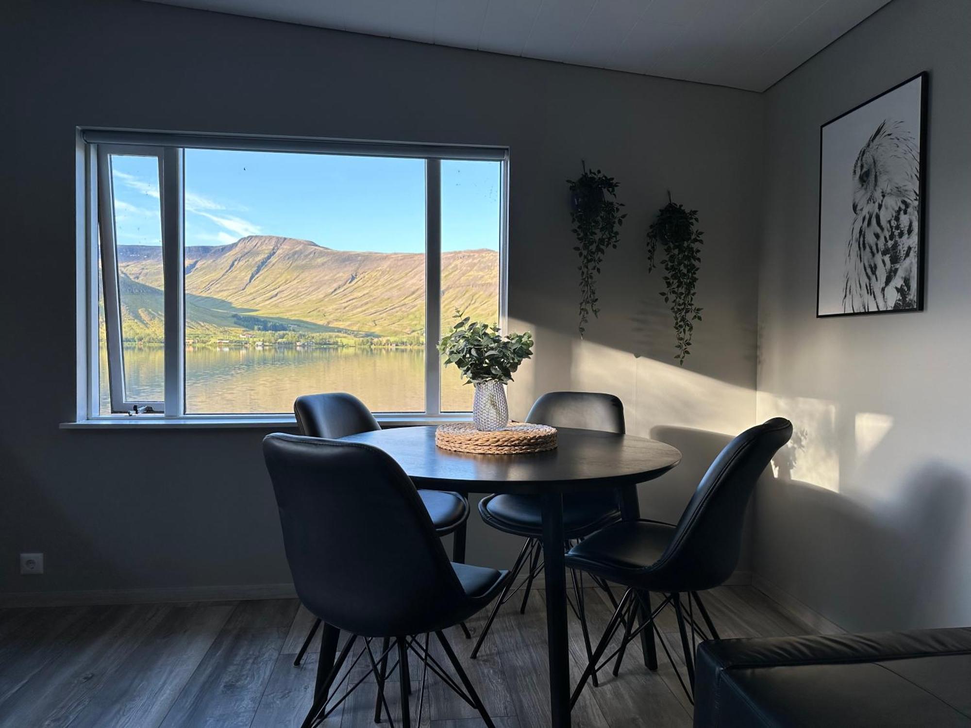 Cosy Lakeview Cabin 45 Minutes From Reykjavik Mosfellsbaer Dış mekan fotoğraf